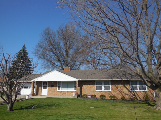 1708 Chambers Ave, Peru, IL 61354 photo 1