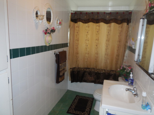 1708 Chambers Ave, Peru, IL 61354 photo 6