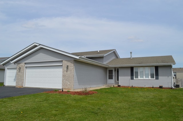 11037 Borage Trl, Roscoe, IL 61073 photo 1
