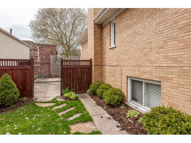 9230 Ewing Ave, Evanston, IL 60203 photo 18