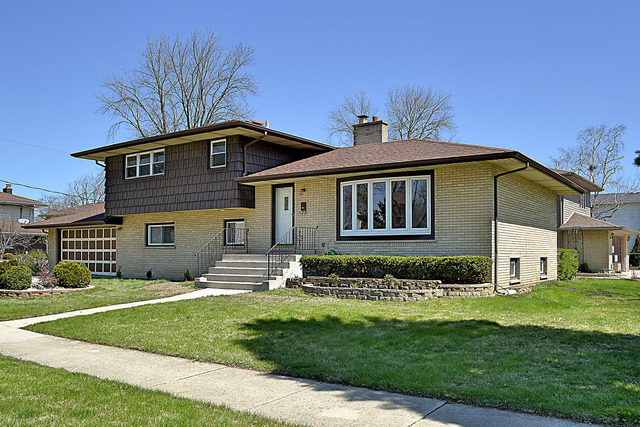 441 Beau Dr, Des Plaines, IL 60016 photo 1