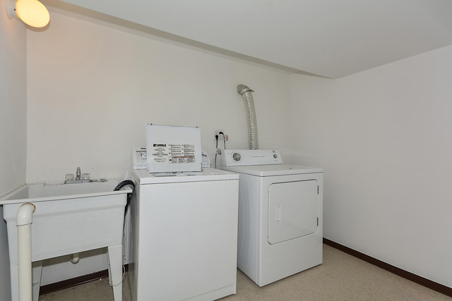 441 Beau Dr, Des Plaines, IL 60016 photo 20