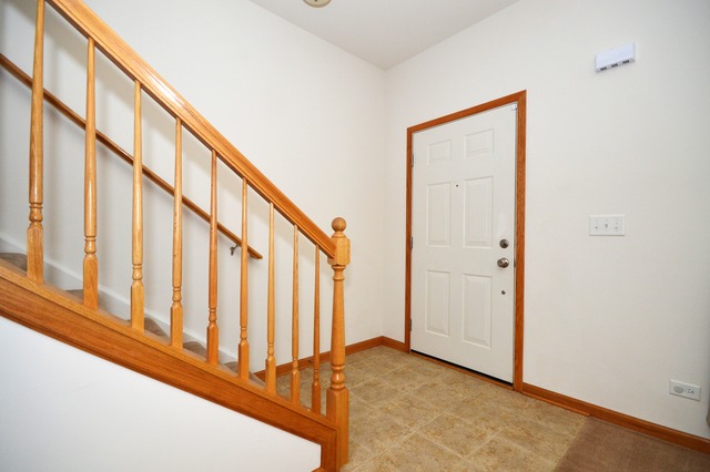 839 Daniel Dr, Minooka, IL 60447 photo 2