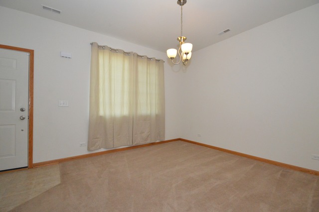 839 Daniel Dr, Minooka, IL 60447 photo 3