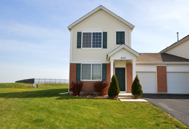 839 Daniel Dr, Minooka, IL 60447 photo 1