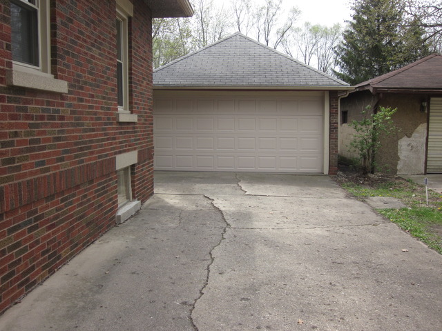 2826 2nd St, Peru, IL 61354 photo 17