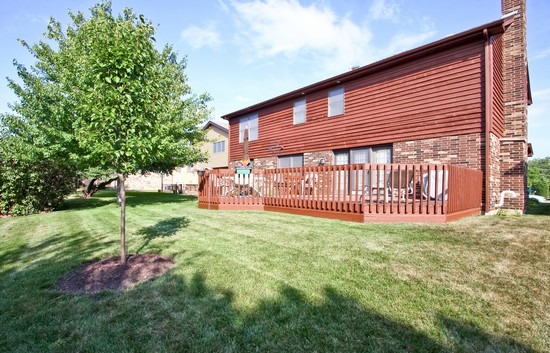 739 Yorkshire Ln, Des Plaines, IL 60016 photo 11