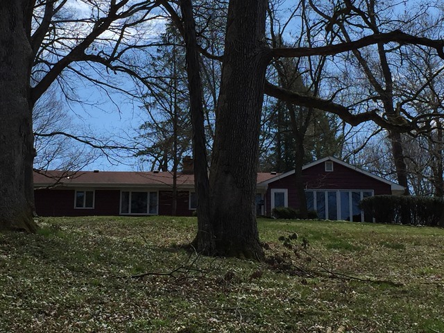 16819 Tanglewild Dr, Morrison, IL 61270 photo 3