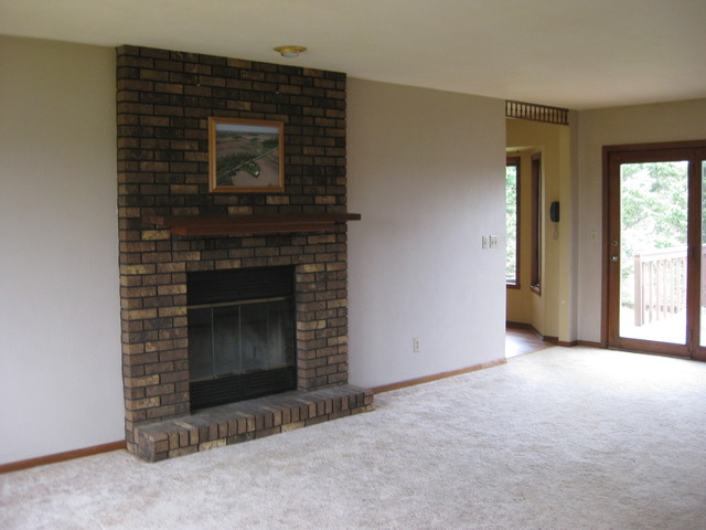 15351 Mill Rd, Capron, IL 61012 photo 2