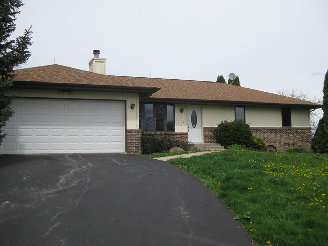 15351 Mill Rd, Capron, IL 61012 photo 1