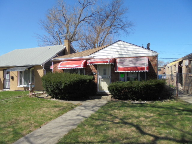 9750 S Emerald Ave, Chicago, IL 60628 photo 1