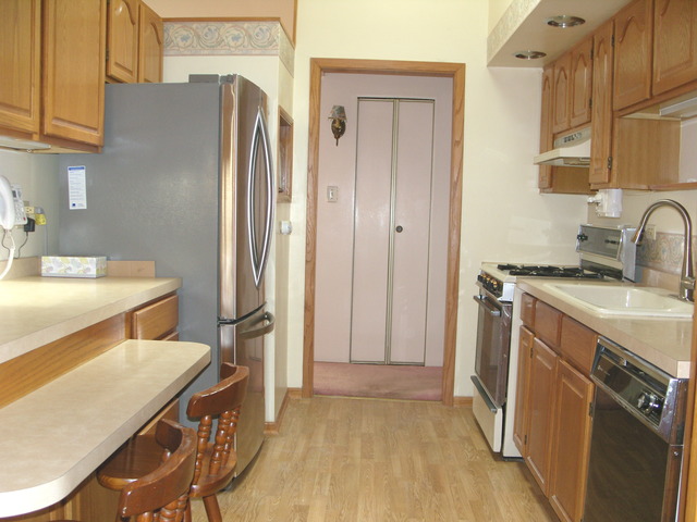 2203 Fulle St, Rolling Meadows, IL 60008 photo 11