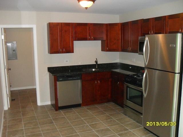 560 Lakeview Ln, Hoffman Estates, IL 60169 photo 6