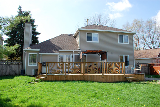 612 Waterfall Ln, Elgin, IL 60124 photo 13