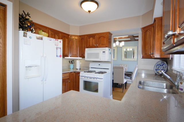 612 Waterfall Ln, Elgin, IL 60124 photo 5