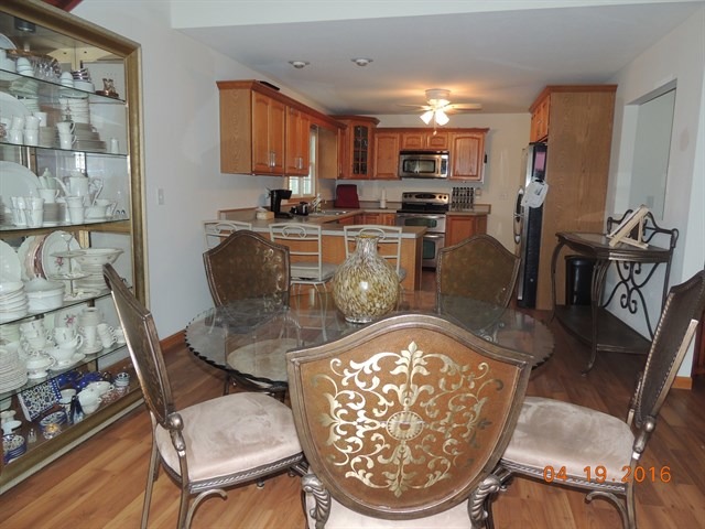 901 32nd St, Peru, IL 61354 photo 7