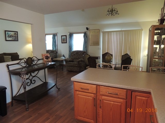 901 32nd St, Peru, IL 61354 photo 8