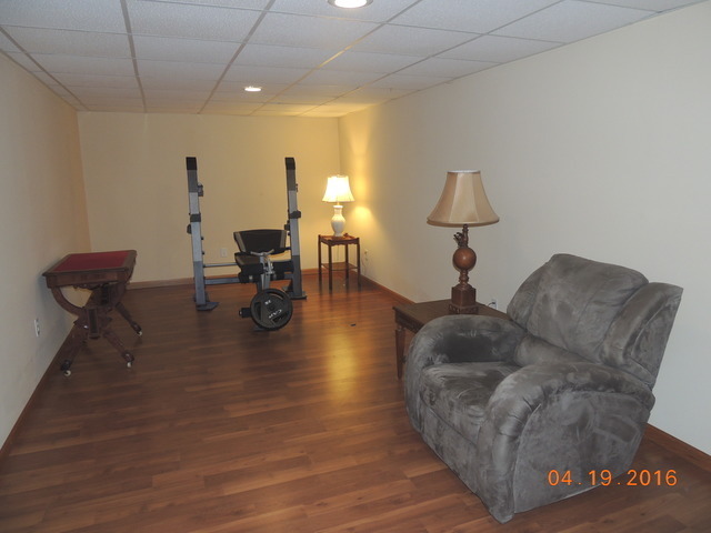 901 32nd St, Peru, IL 61354 photo 21