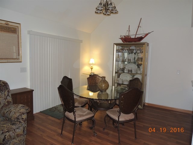 901 32nd St, Peru, IL 61354 photo 9