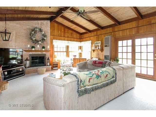 335 Maricopa Ln, Hoffman Estates, IL 60169 photo 6