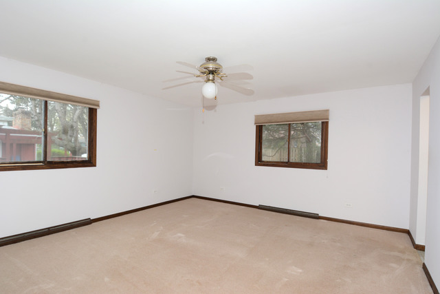 700 Scott Dr, Elgin, IL 60123 photo 12