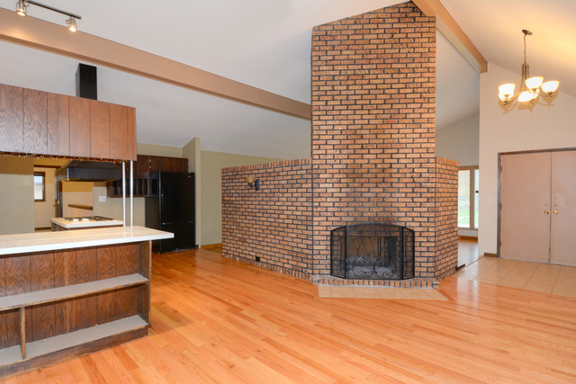 700 Scott Dr, Elgin, IL 60123 photo 7