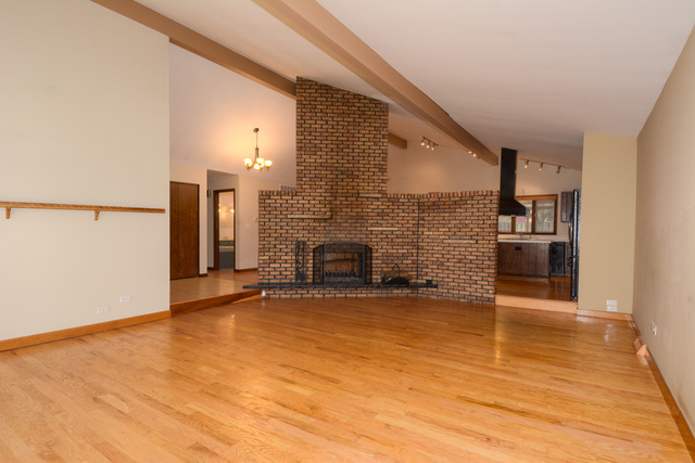 700 Scott Dr, Elgin, IL 60123 photo 6