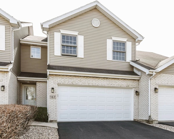 147 Lake Hill Dr, Steger, IL 60475 photo 1