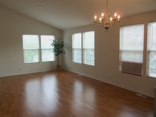 512 Conservatory Ln, Aurora, IL 60502 photo 7
