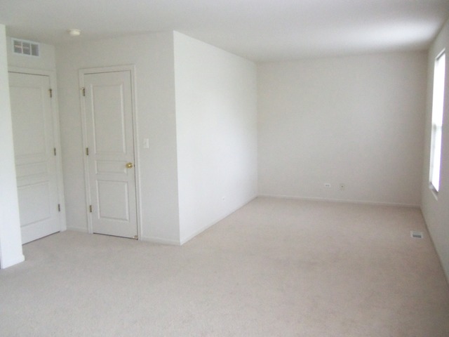 512 Conservatory Ln, Aurora, IL 60502 photo 13