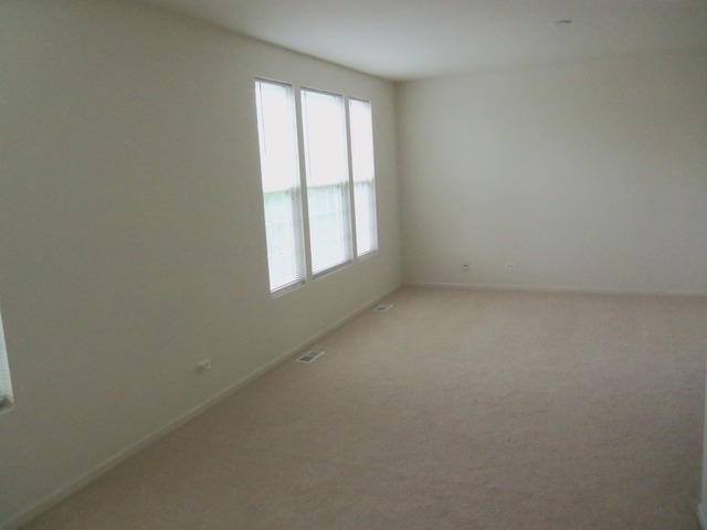 512 Conservatory Ln, Aurora, IL 60502 photo 12