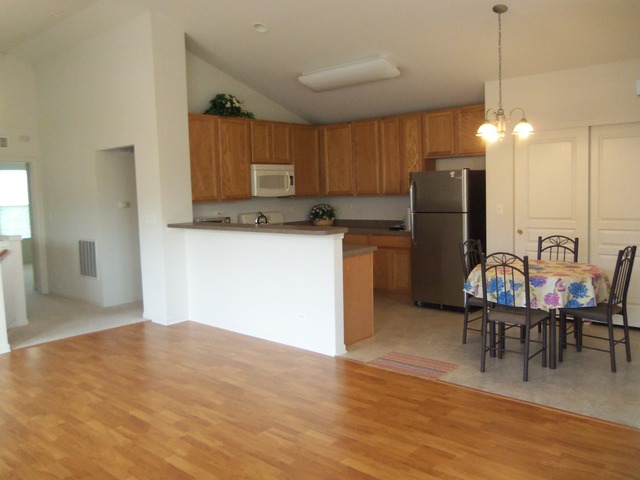 512 Conservatory Ln, Aurora, IL 60502 photo 8