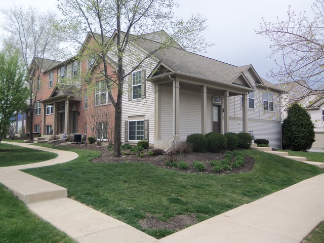 512 Conservatory Ln, Aurora, IL 60502 photo 1