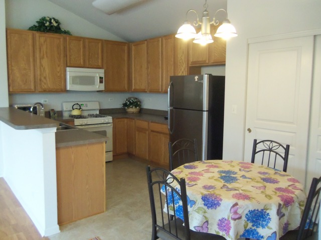 512 Conservatory Ln, Aurora, IL 60502 photo 9