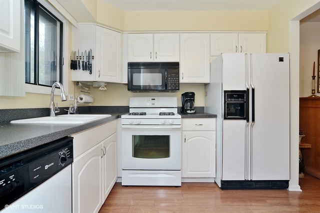 1022 Harbour Dr #1A, Wheeling, IL 60090 photo 6