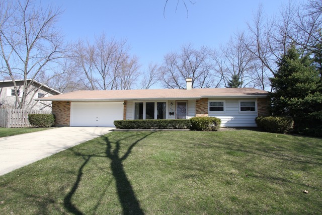 520 Edgemont Ln, Hoffman Estates, IL 60169 photo 1