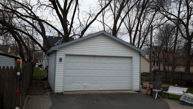 663 Russell St, Elgin, IL 60120 photo 4