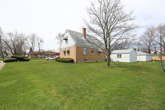 2535 Rusty Dr, Des Plaines, IL 60018 photo 9