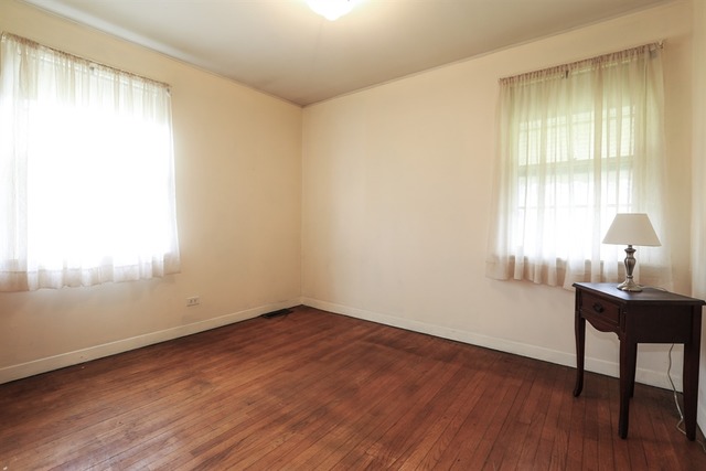 2535 Rusty Dr, Des Plaines, IL 60018 photo 6