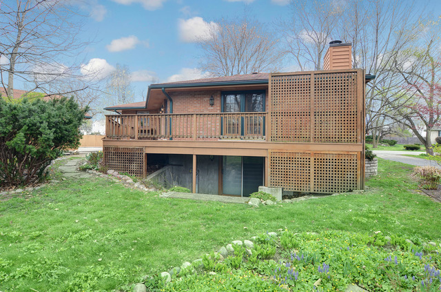 312 Village Rd, Willowbrook, IL 60527 photo 25