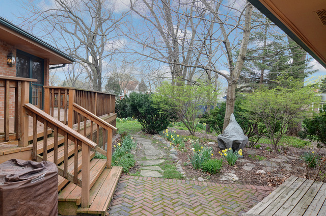 312 Village Rd, Willowbrook, IL 60527 photo 20