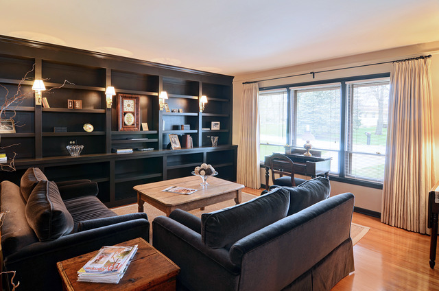 312 Village Rd, Willowbrook, IL 60527 photo 4