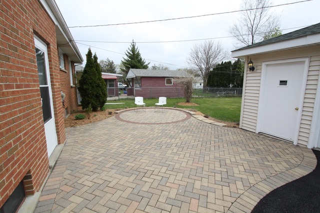 1211 Mohawk Dr, Elgin, IL 60120 photo 18
