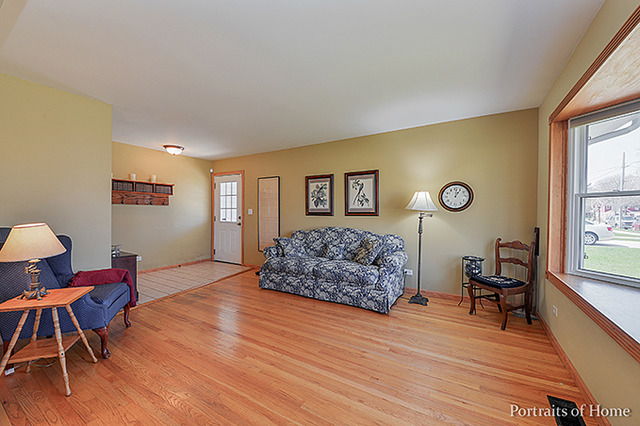 433 E Maple St, Lombard, IL 60148 photo 7