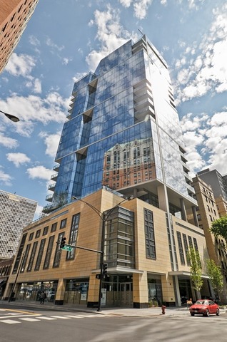 4 Elm St #18N, Chicago, IL 60611 photo 1
