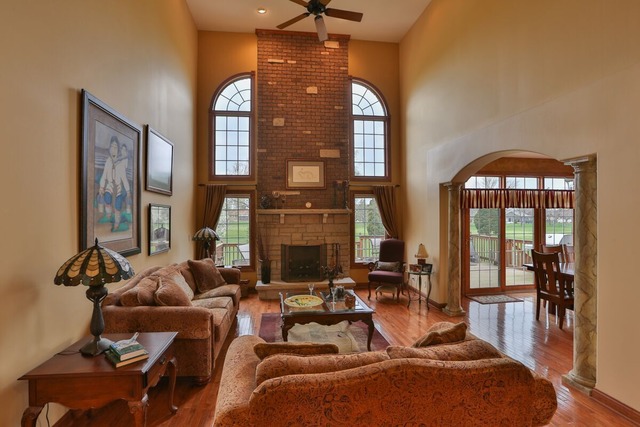 351 Fairway Dr, Beecher, IL 60401 photo 2