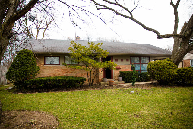1141 Dell Rd, Northbrook, IL 60062 photo 1