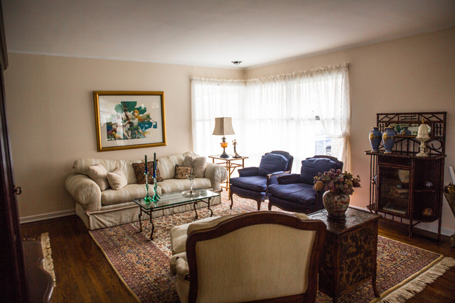 1141 Dell Rd, Northbrook, IL 60062 photo 3