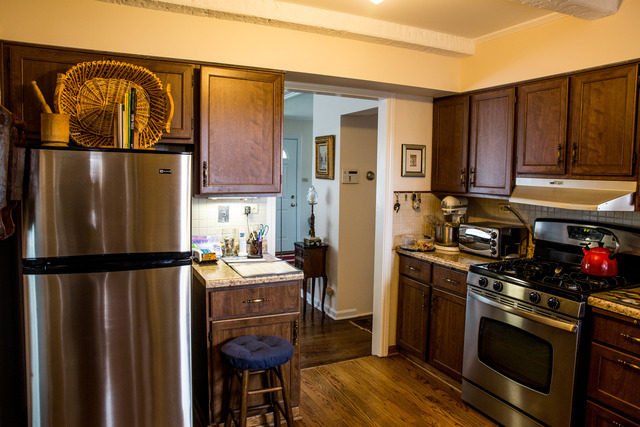1141 Dell Rd, Northbrook, IL 60062 photo 4