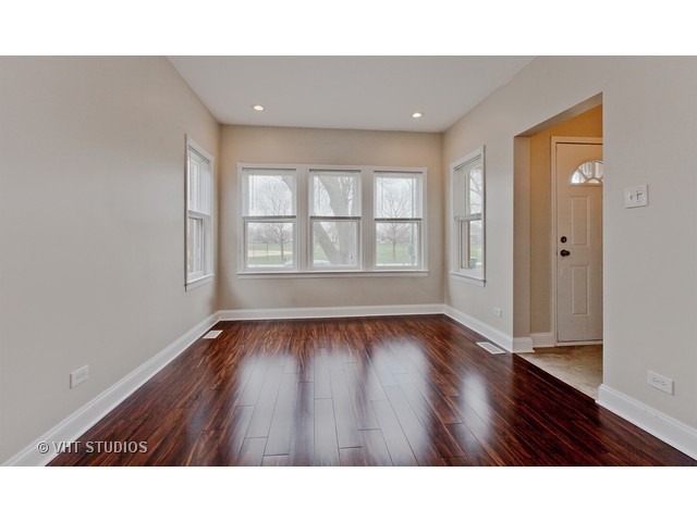 436 E 90th St, Chicago, IL 60619 photo 2